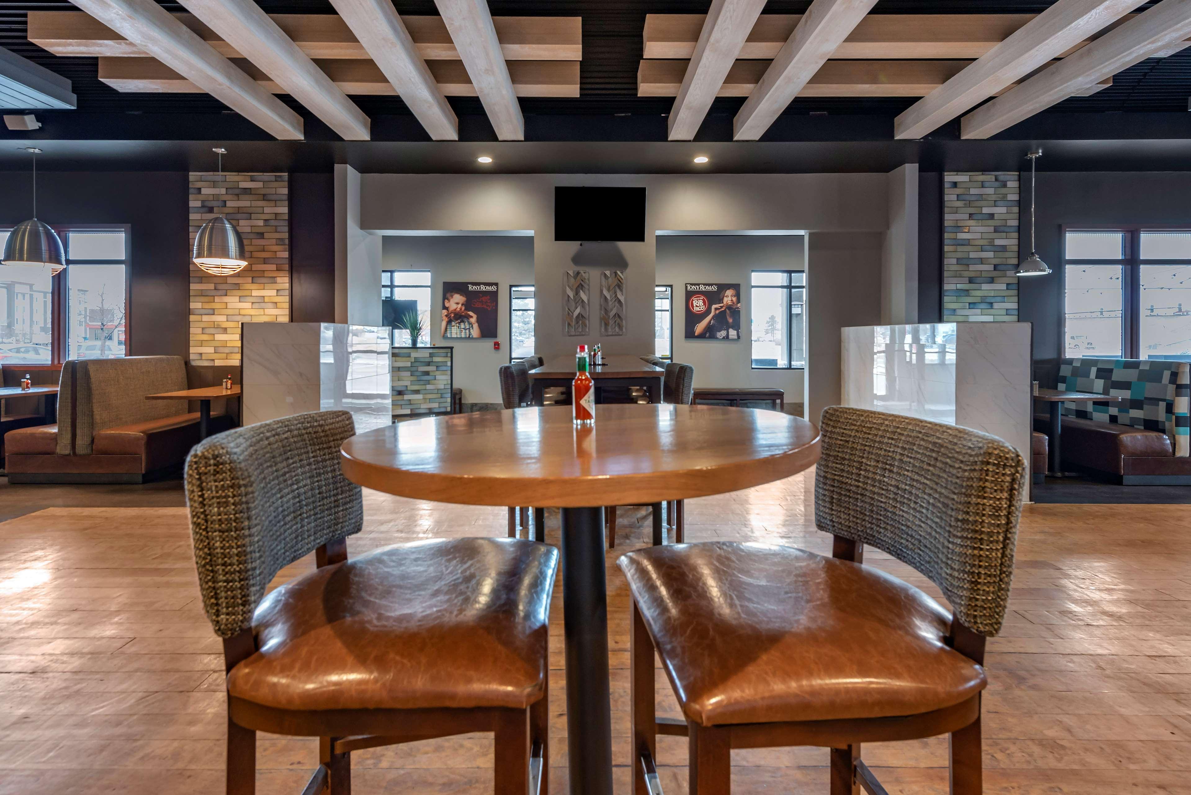 Best Western Premier Denver East Exterior foto