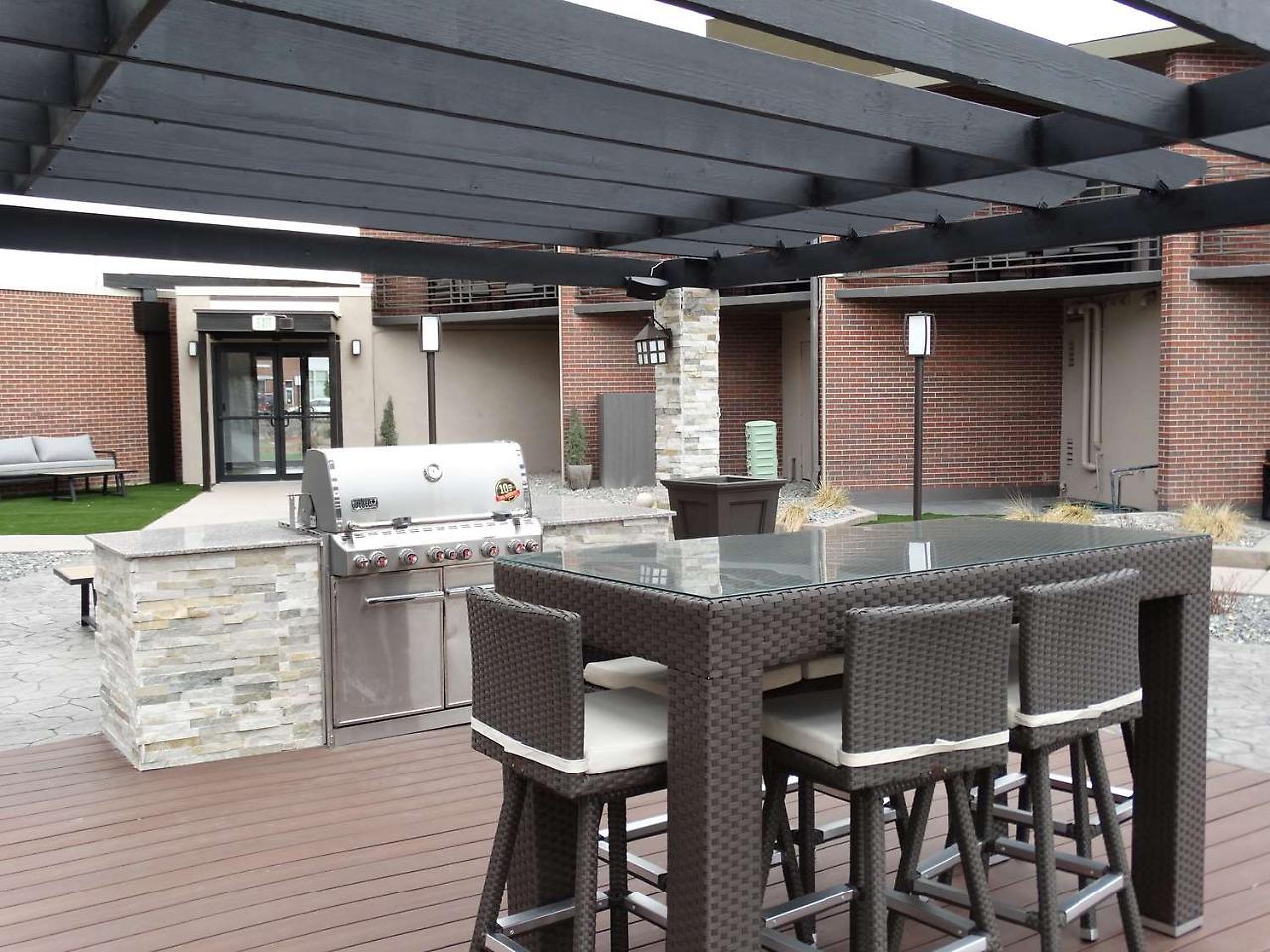 Best Western Premier Denver East Exterior foto